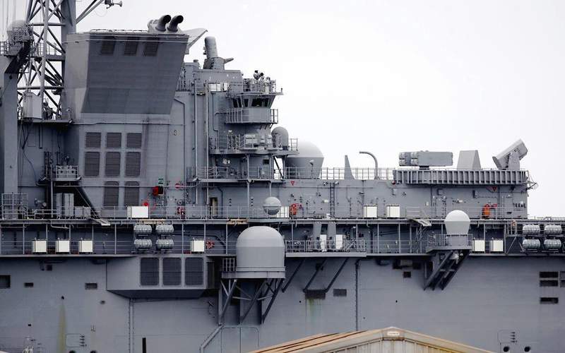  中东石油争端升级，美国空袭伊朗岛屿设施；战争阴影笼罩波斯湾。 新闻 中东石油争端升级，美国空袭伊朗岛屿设施；战争阴影笼罩波斯湾。 新闻