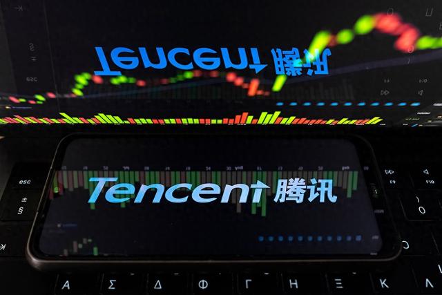 马化腾首次剖析“养虾”现象：AI需注入活人感，微信智能体蓄势待发。