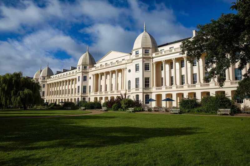 万亿资本出海记:从“单打独斗”到“护航编队”的战略重构 企业服务