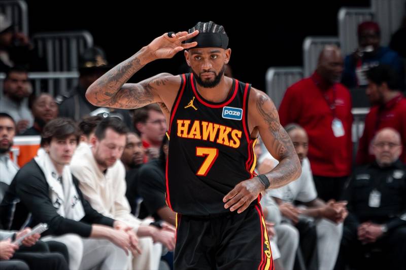  【深度拆解】老鹰105-108尼克斯：0.1秒绝平背后的战术困局与新王成长代价 体育新闻