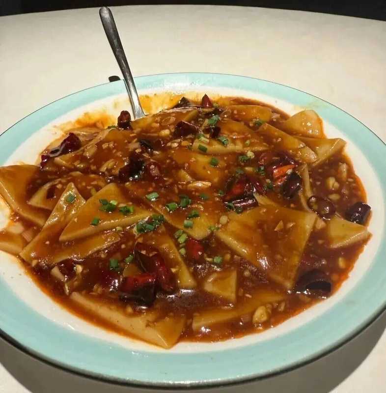  从军营粗粥到御膳名馔：荞麦碗托制作工艺与历史脉络深度解析 新闻