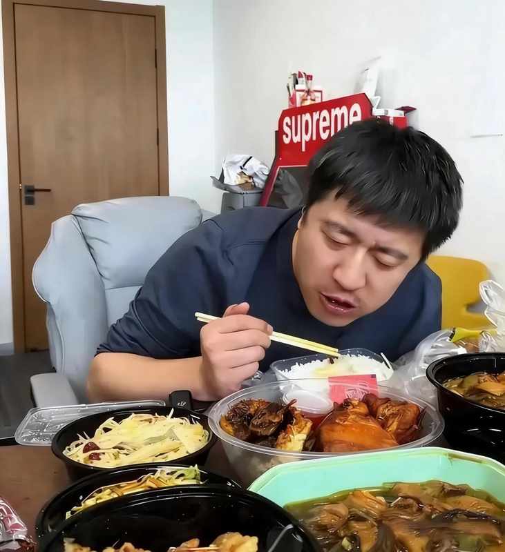  那个往肉里加"药"的人，终于也睡不着了：一位预制菜老板的深夜自白 情感心理