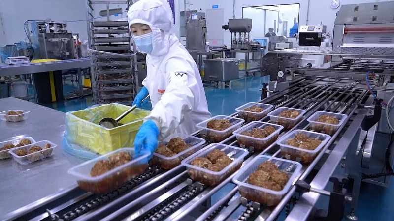  那个往肉里加"药"的人，终于也睡不着了：一位预制菜老板的深夜自白 情感心理