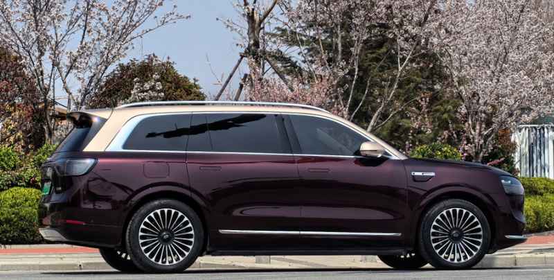 问界M9技术迭代全解析：从智能驾驶到续航能力的系统性升级