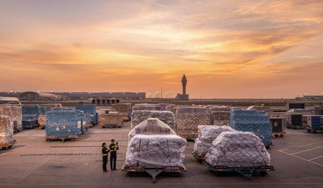  破局超负荷运营：深圳T2航站楼技术解码与双机场战略前瞻 新闻